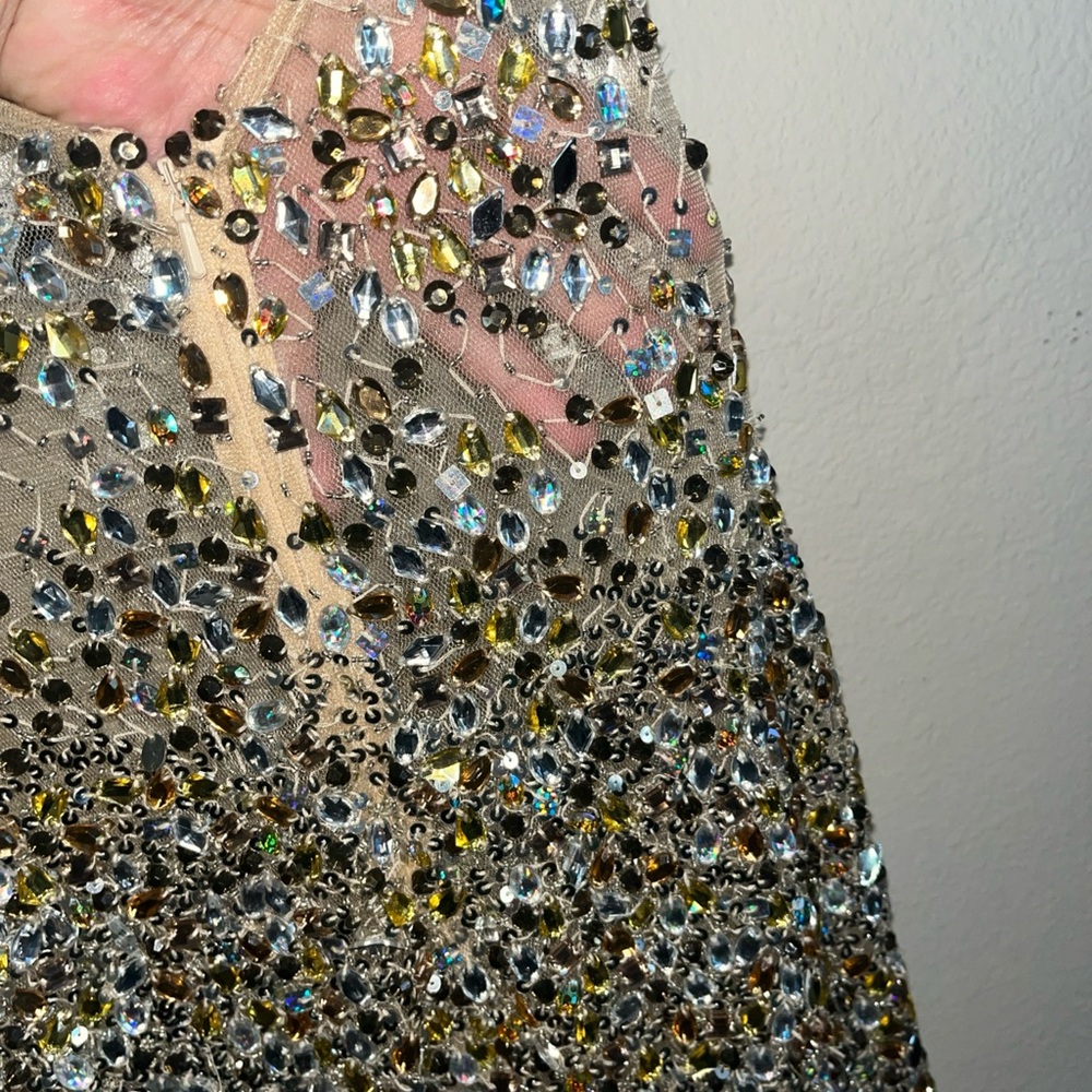 Gorgeous Jovani Gold halter  Sheer mermaid Gown size 4 - Picture 10 of 12